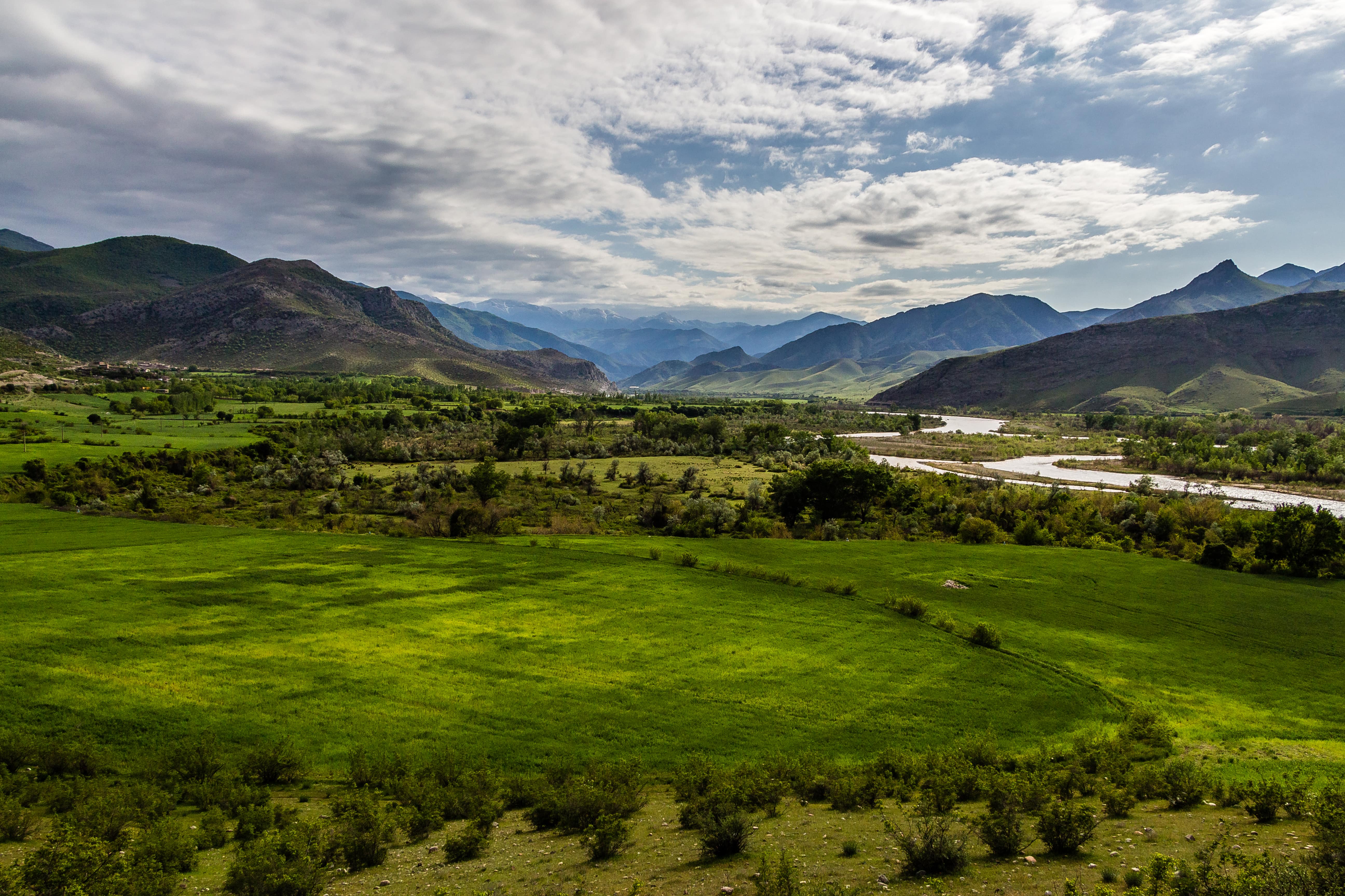 عاشقلو به سمت غرب ، کنار ارس-1-min.jpg